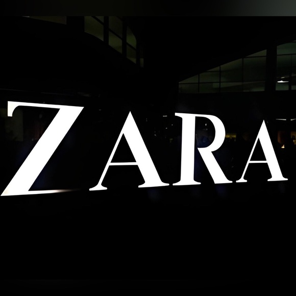 NWT UNLISTED! - Picture 2 of 2